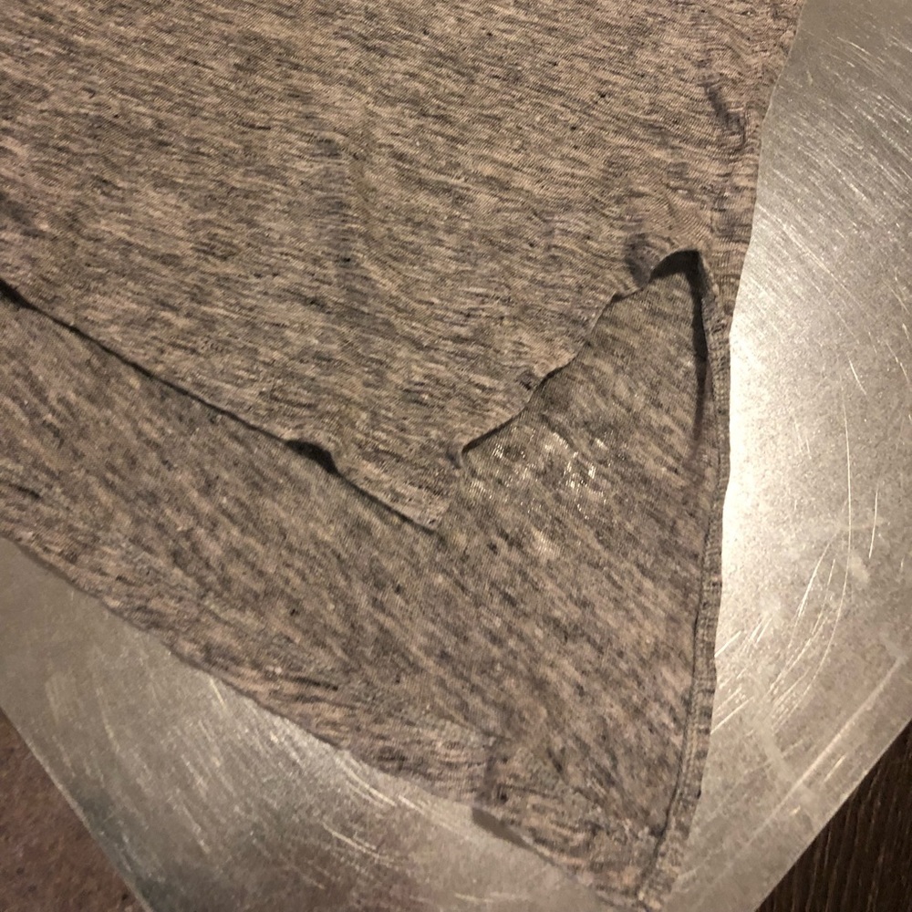 2[Banana Republic] 100%Linen grey asymmetrical tee - Picture 4 of 5